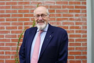 Professor Richard Hecht